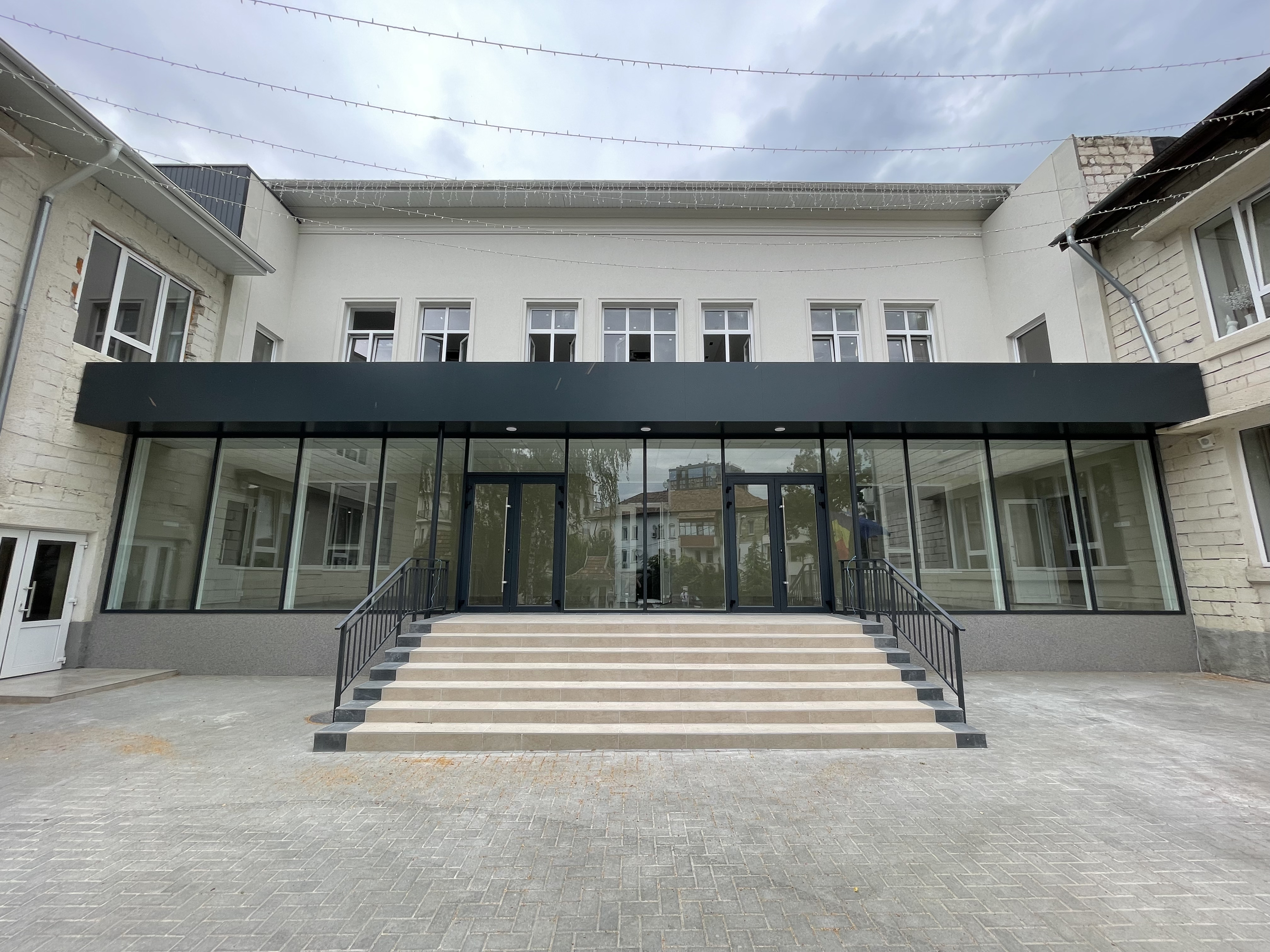 Comercial Building Thumbnail